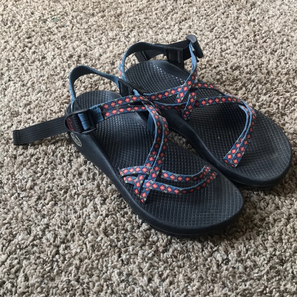 Chacos size 8